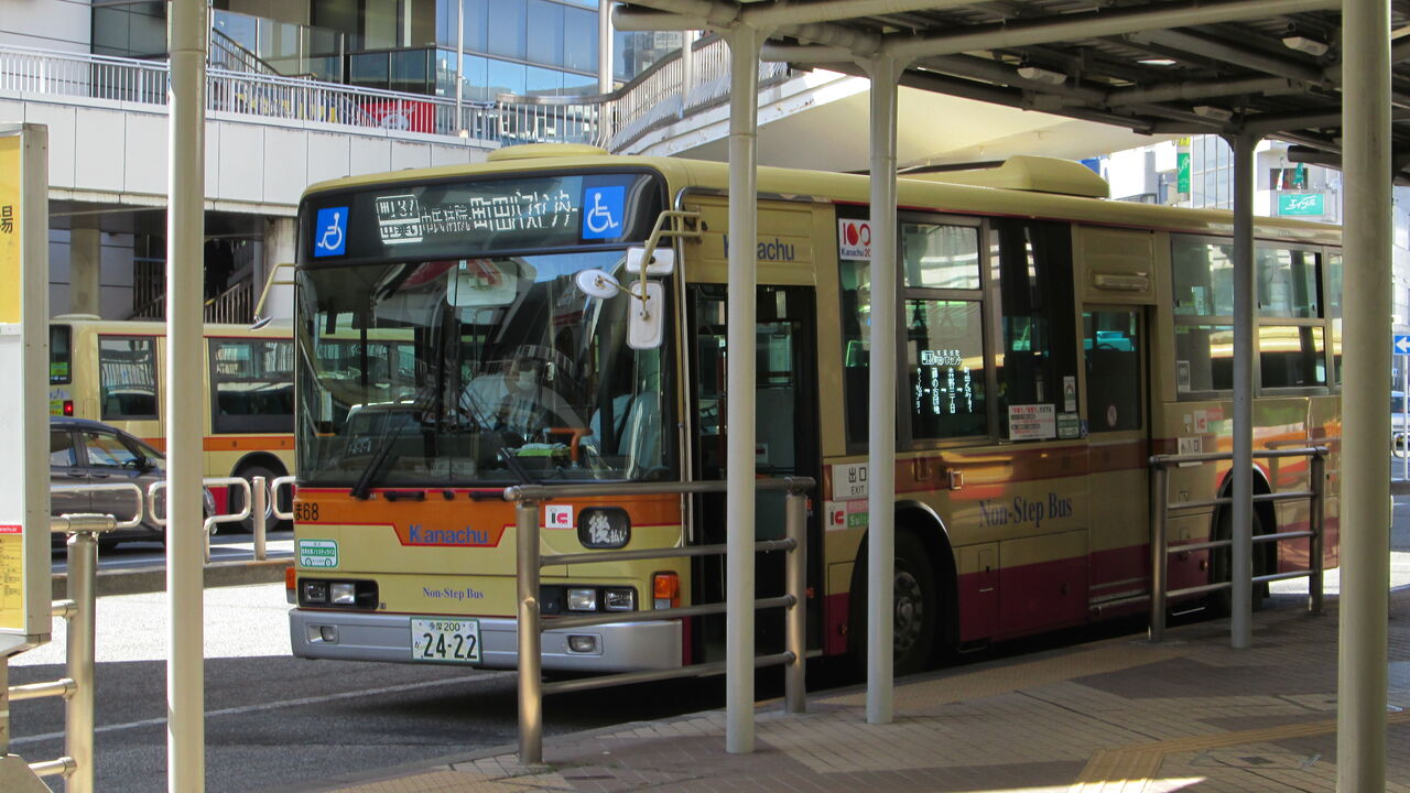 神奈川中央交通 ま68