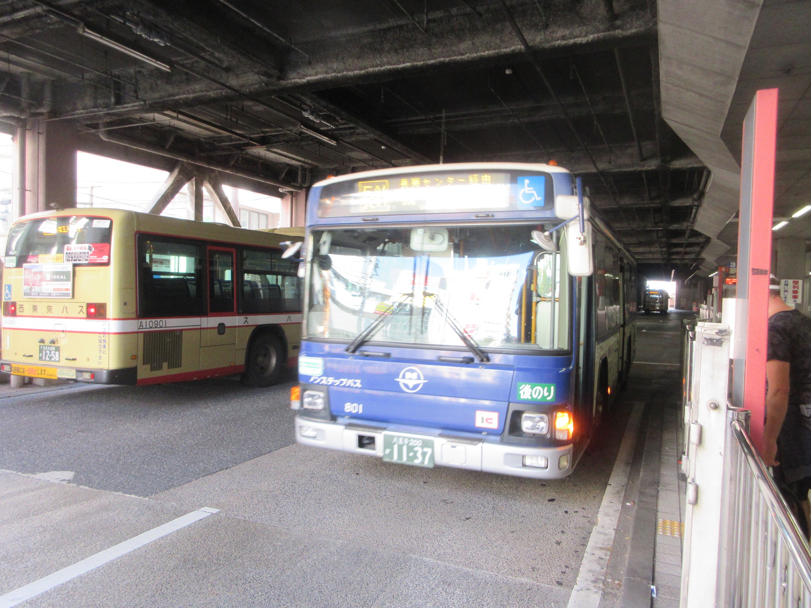 西東京バス D20801